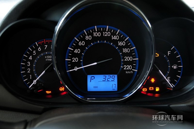 2014款 1.5L 自动智臻版