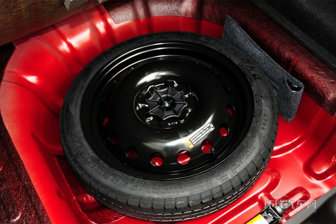 2013款1.8L手动   舒适型