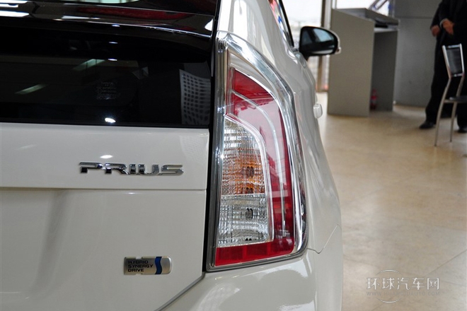 2012款 1.8L 豪华先进版