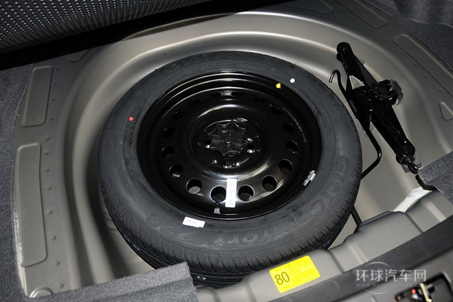 2012款 1.8L 自动精英型