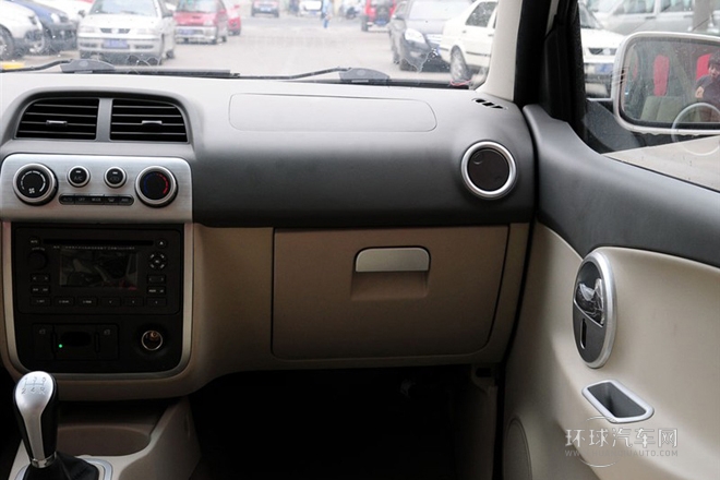 2010款 1.5L 手动豪华型