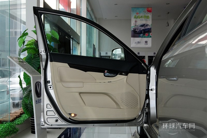 2013款 1.8T 自动尊贵型 国IV