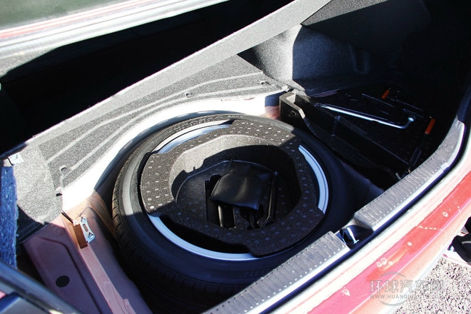 2013款 2.5V 尊锐版