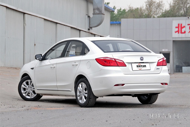 2014款 1.6L 自动尊贵型