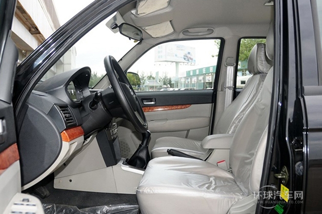 2012款 2.2L两驱汽油基本型中轴