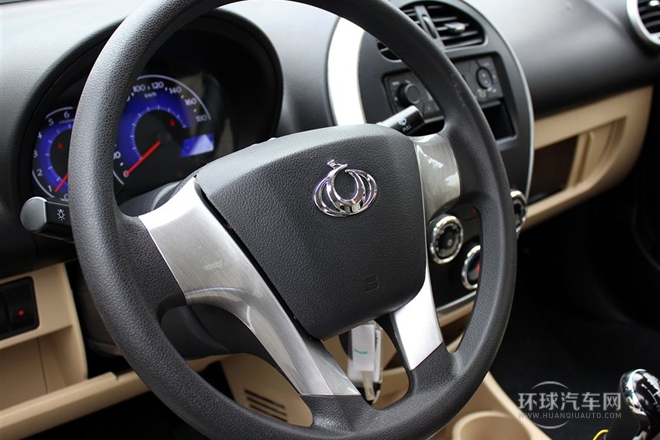 2014款 CROSS 1.3L 手动进取型