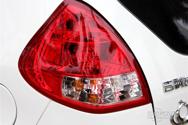 2014款 CROSS 1.3L 手动进取型