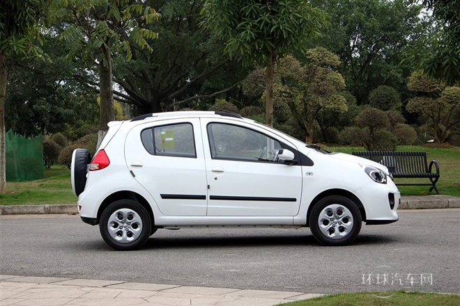 2014款 CROSS 1.3L 手动进取型
