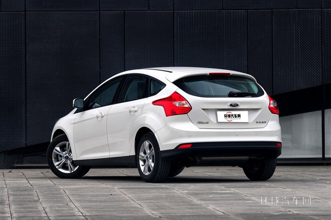 2012款 两厢 1.6L AT风尚型