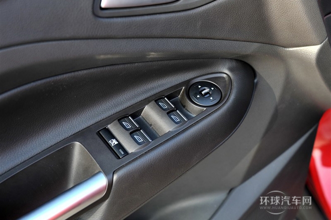 2013款 1.6L GTDi 两驱风尚型