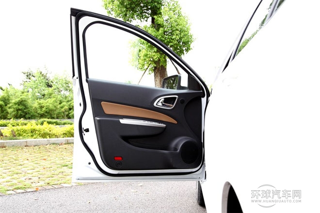 2013款1.8L自动   精英型