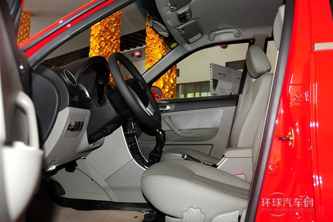 2014款 1.3L 尊贵型