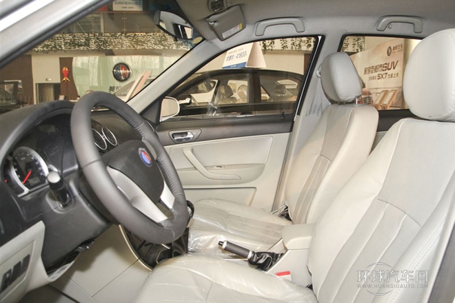 2012款 1.3L 豪华型