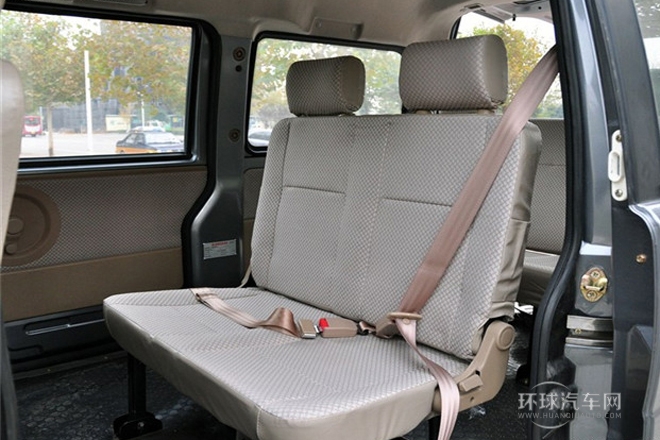 2010款 1.0L金钻标准型EQ465i-21 3U