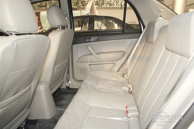2012款 1.3L 豪华型