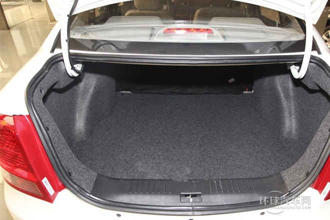 2012款 1.3L 豪华型