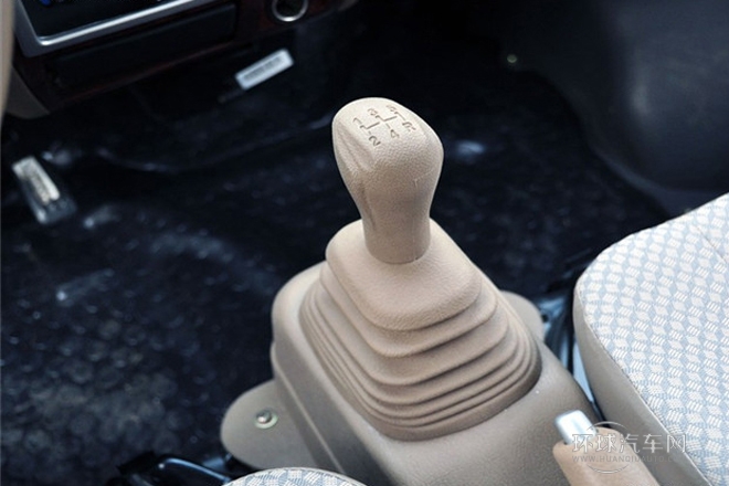 2010款 1.0L金钻标准型EQ465i-21 3U