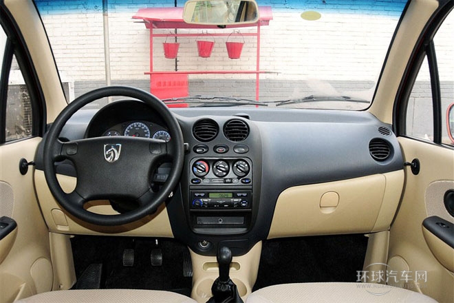 2012款 改款 1.0L 手动P-TEC舒适型