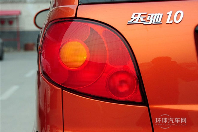 2012款 改款 1.0L 手动P-TEC舒适型