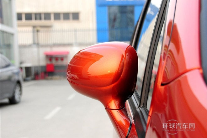 2012款 改款 1.0L 手动P-TEC舒适型