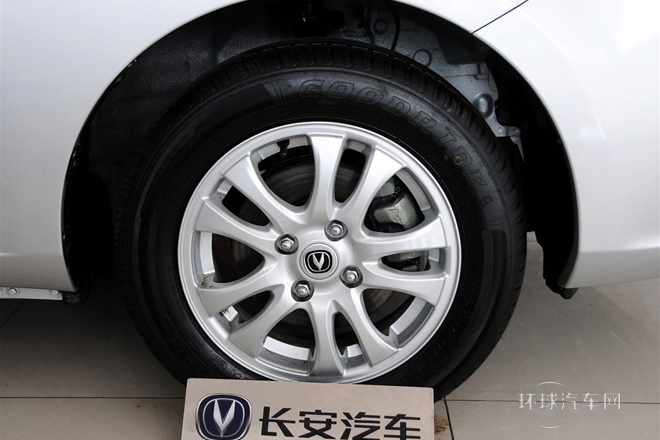 2012款 1.3L 手动舒适型 国IV