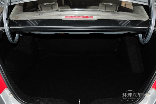 2012款 1.3L 手动舒适型 国IV