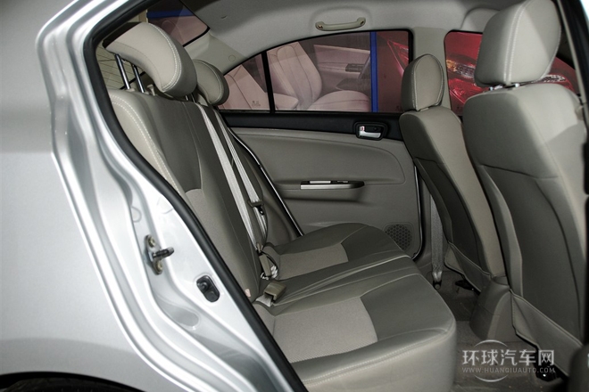 2012款 1.3L 手动舒适型 国IV