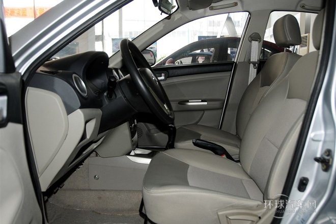 2012款 1.3L 手动舒适型 国IV