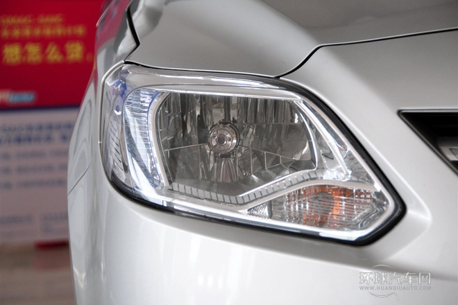 2012款 1.3L 手动舒适型 国IV
