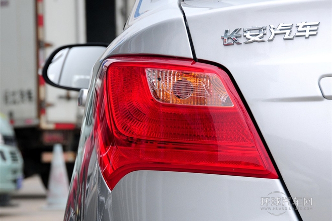 2012款 1.3L 手动舒适型 国V
