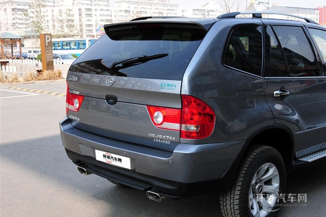2011款 2.0L 手动两驱超豪华型