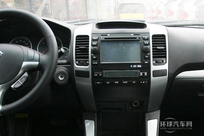 2011款 2.0L 自动两驱超豪华型