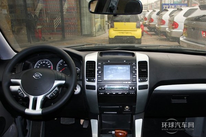 2011款 2.0L 自动两驱超豪华型