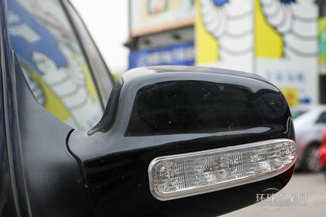 2011款 2.0L 自动两驱超豪华型