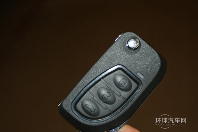 2011款 2.4L 手动四驱豪华型
