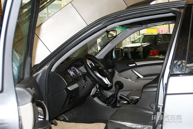 2011款 2.4L 手动四驱豪华型