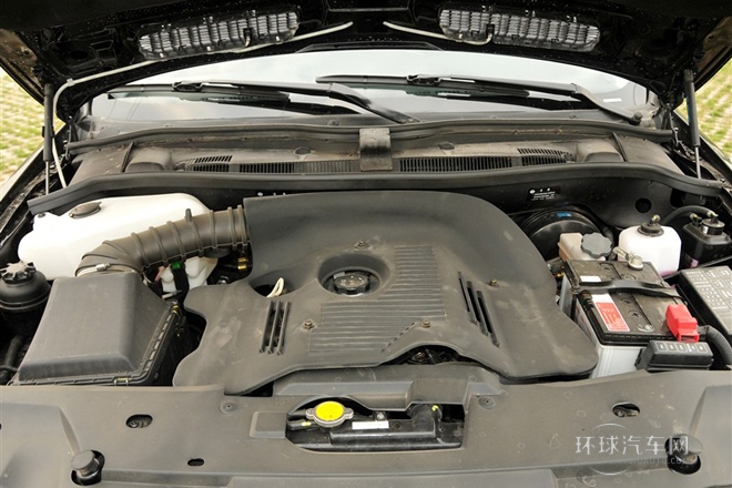 2011款 2.4L 手动四驱超豪华型