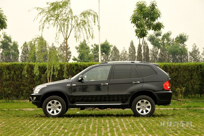 2011款 2.4L 手动四驱超豪华型