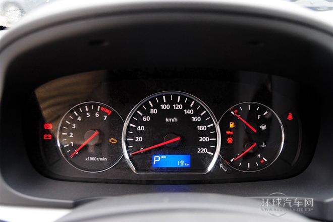 2012款 1.5L 自动梦幻型