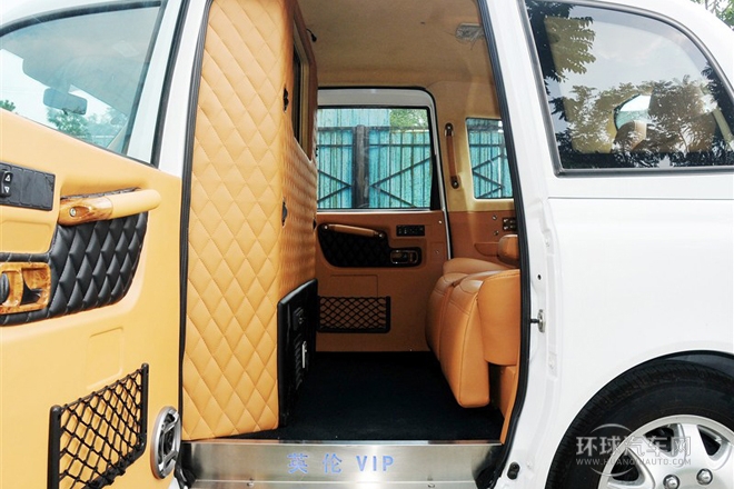 2012款 2.4L 定制商务型