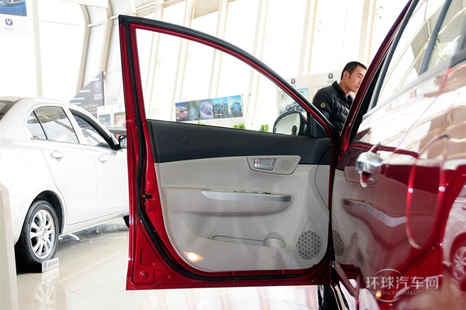 2012款 1.5L 自动运动型