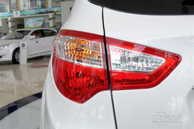 2014款 1.6L 手动豪华导航型 国IV