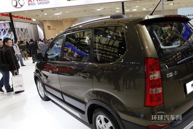 2013款 1.5L 手动7座时尚豪华型