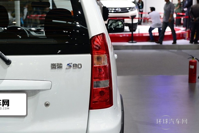 2014款 1.5L 自动7座至尊导航版