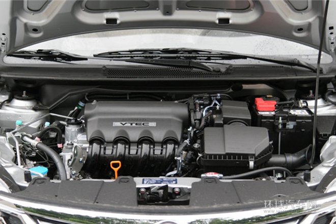 2013款 1.5L 自动豪华型