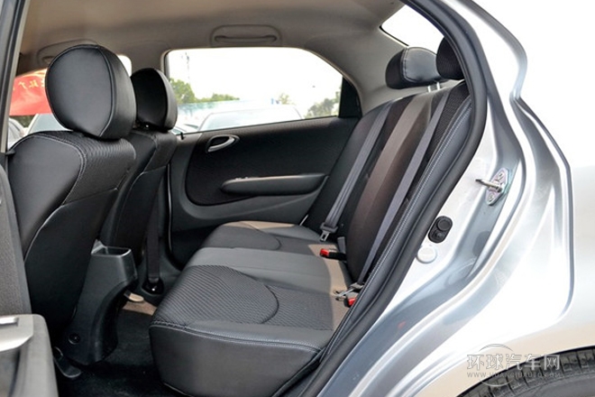 2013款 1.5L 手动运动型