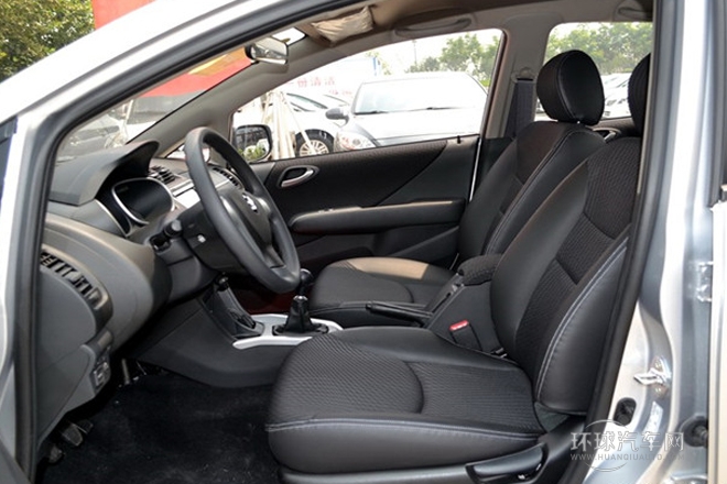 2013款 1.5L 手动运动型