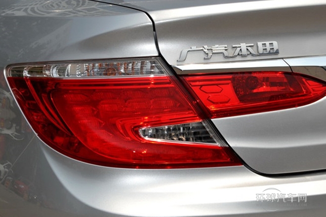 2013款 1.5L 手动运动型