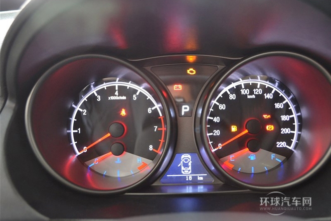 2014款 2.0L 自动豪华型