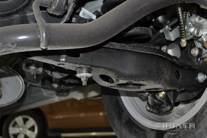 2014款 2.0L 自动豪华型